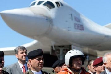 Bombarderos rusos al lado de Colombia